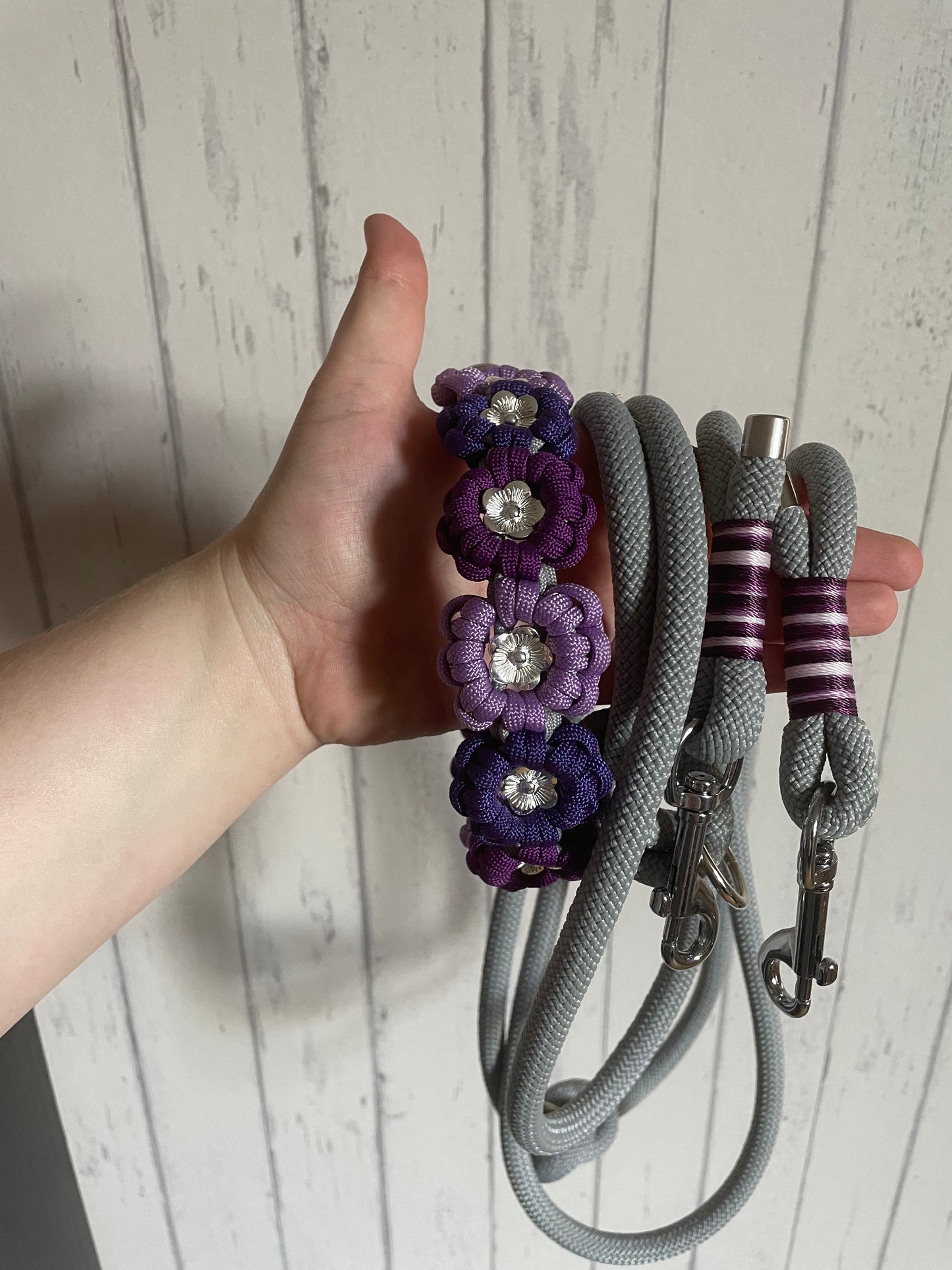 Paracordhalsband ''Blümchen''