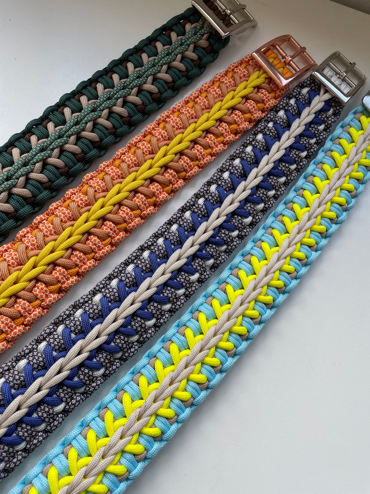 Paracordhalsband ''Infinity''