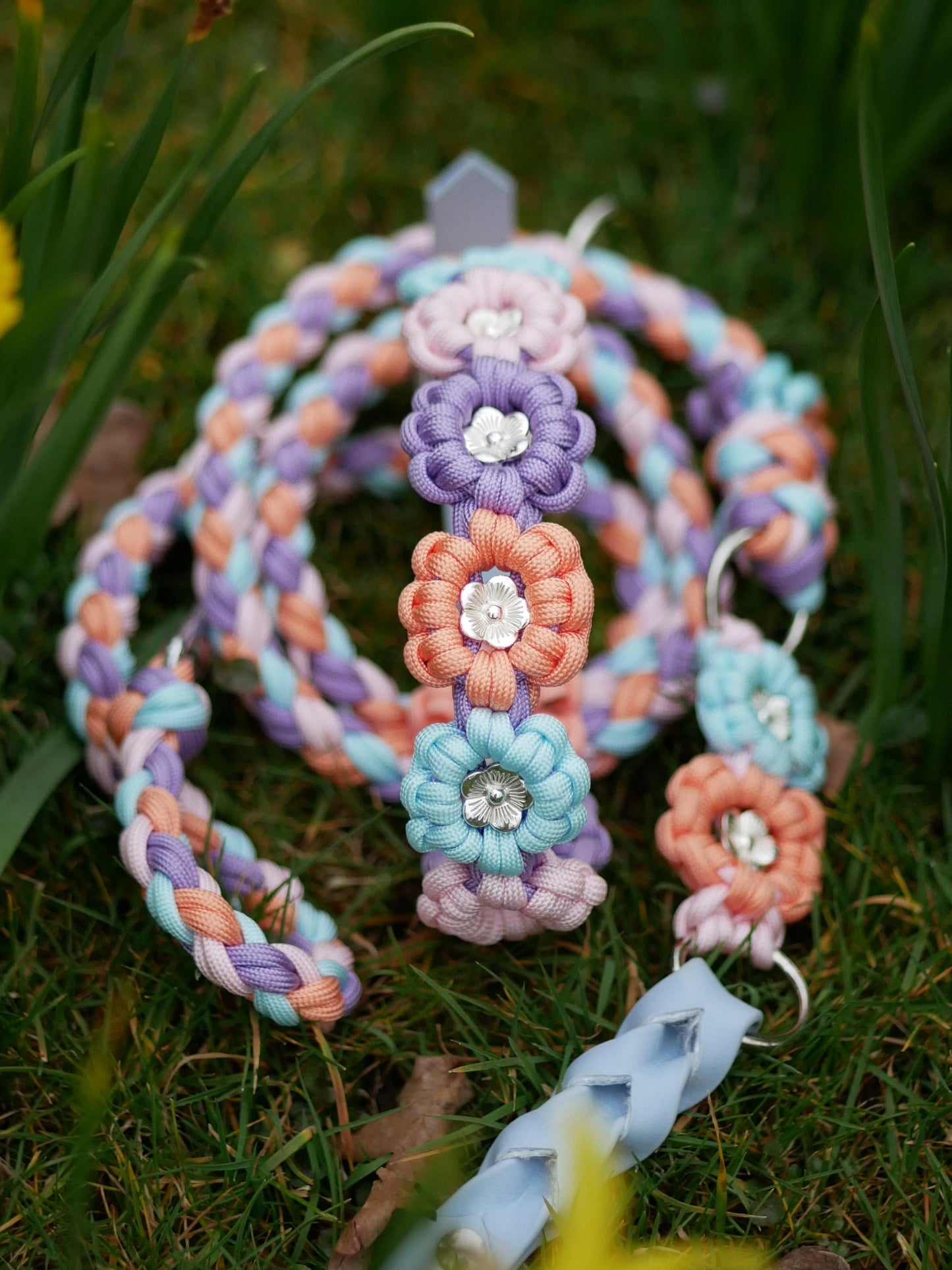 Paracordhalsband ''Blümchen''